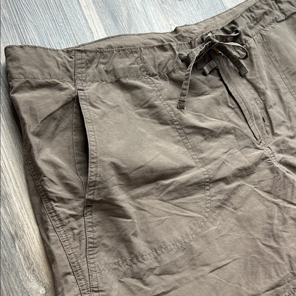 Columbia Shorts - Picture 2 of 7